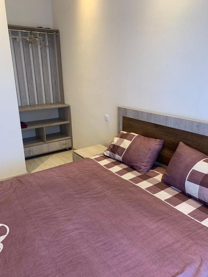 Three Bedroom In Saburtalo Apartment